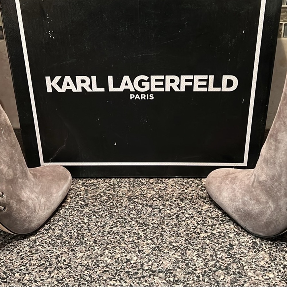 8.5 Grey Booties